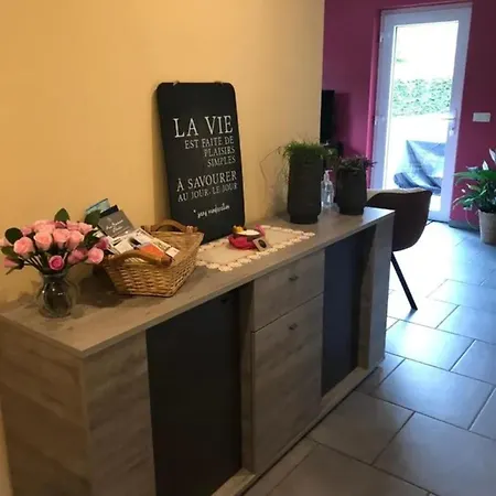 Charming In - 80 M² With Shared Pool * Waimes